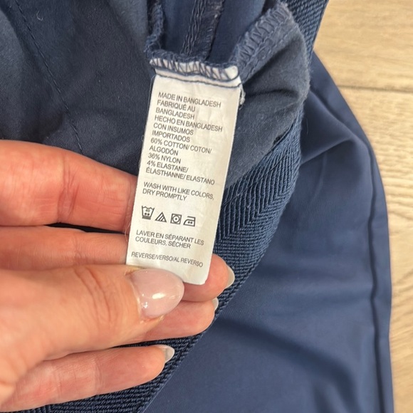 IZOD Men's Performance Sportsflex Bi-Stretch Chino Navy Blue Pants - Picture 8 of 11